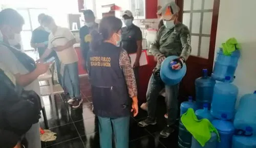 Autoridades incautaron bidones de agua que eran transportados por Madrid Castillo. Foto: Fiscalía