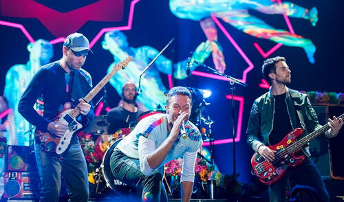 El público deberá comprar boletos para ver la actuación de Coldplay en Glastonbury 2021. Foto: EFE