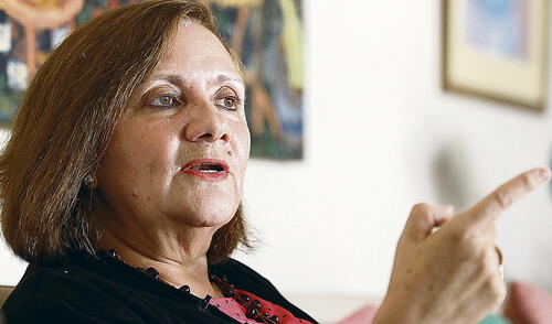 Futuro. Carmen Mc Evoy da cuenta de su preocupación por los años que vienen, luego de un quinquenio que ha estado marcado por una crisis permanente. Foto: La República Futuro. Carmen Mc Evoy da cuenta de su preocupación por los años que vienen, luego de un quinquenio que ha estado marcado por una crisis permanente. Foto: La República