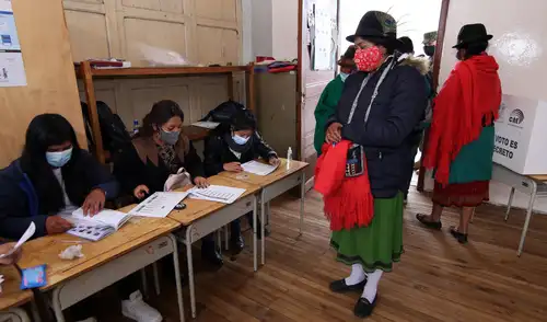 Más de 13 millones de electores participan en la jornada electoral. Foto: AFP.