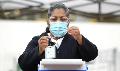 El Public Health England (PHE) mantiene esta variante del coronavirus bajo la etiqueta de “en investigación”. Foto: referencial / AFP