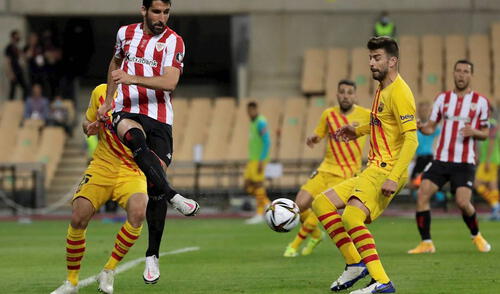 Gerard Piqué fue titular en la final ante el Athletic de Bilbao. Foto: EFE/Julio Muñoz