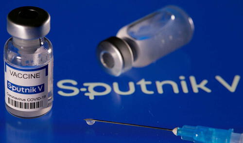 La compañía farmacéutica Richmond SACIF fabricó el primer lote de 21.000 dosis de la vacuna rusa Sputnik V. Foto: Reuters