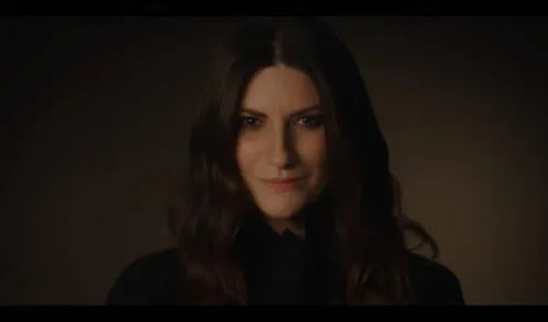 Se trata de una nominación histórica para Laura Pausini, pues es la primera en su carrea profesional. Foto: captura videoclip