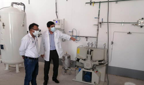 Van a repotenciar la planta movil de oxígeno en hospital. Foto: prensa GORE La Libertad Van a repotenciar la planta movil de oxígeno en hospital. Foto: prensa GORE La Libertad