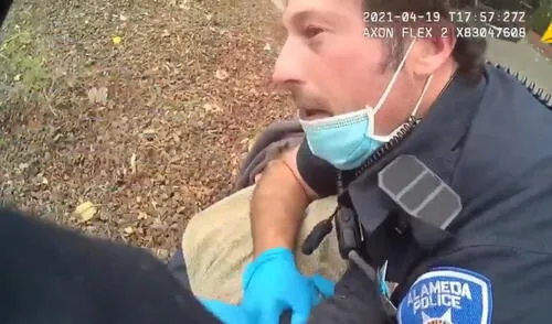 "Lo mataron como a George Floyd", lamentó el hermano de la víctima. Foto: captura de video de Policía de California