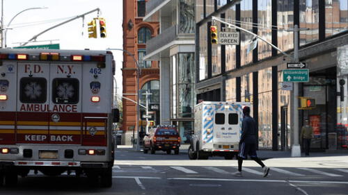 Las autoridades municipales sitúan en más de 27.000 las muertes confirmadas por la COVID-19 en la ciudad desde el estallido de la pandemia. Foto: difusión