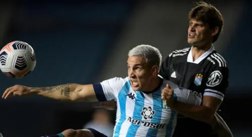 El choque de Sporting Cristal vs. Racing significará la eliminación o permanencia de los peruanos. Foto: EFE