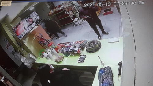 Cusco. Delincuentes ingresaron a negocio para perpetrar asalto. Foto: Cortesía/La República