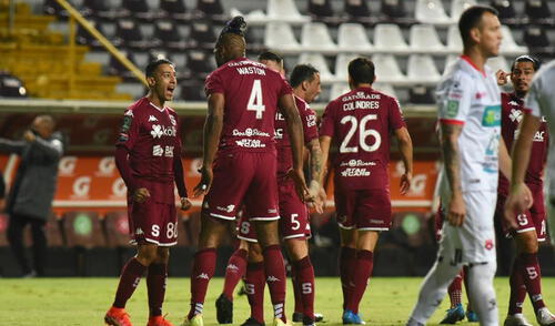 Saprissa cortó racha de victorias de su clásico rival. Foto: Twitter @SaprissaOficial Saprissa cortó racha de victorias de su clásico rival. Foto: Twitter @SaprissaOficial