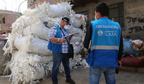 En la inspección se pudo comprobar que ningún depósito contaba con licencia de funcionamiento ni certificado ITSE. Foto: Municipalidad de Lima