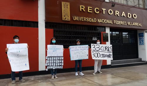 "Estamos solicitando los lineamientos del ciclo extraordinario (para) que nos permitan subsanar los 33 cursos, de tal forma que empecemos el año académico 2021", sostuvo uno de los estudiantes. Foto: Mary Luz Aranda/ URPI-LR