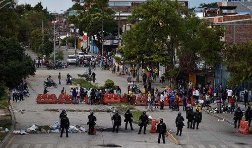 Colombia registra fuertes enfrentamientos desde el pasado 28 de abril en respuesta a las reformas tributarias que buscaba implementar el Gobierno de Duque. Foto: AFP