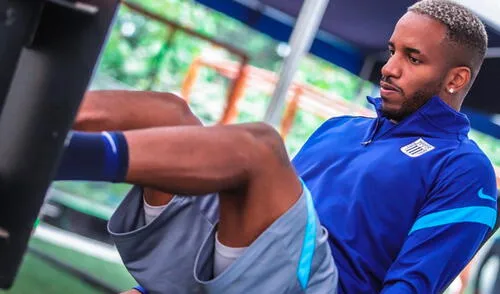 Jefferson Farfán disputó seis partidos con la camiseta blanquiazul en este año. Foto: Alianza Lima