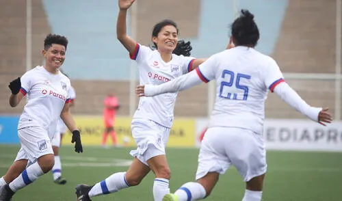 Equipo femenino de Mannucci debutó con éxito. Foto: FPF