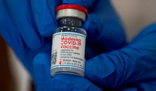 La dosis de Moderna es consideraba una de las más eficaces contras las variantes de la COVID-19. Foto: EFE