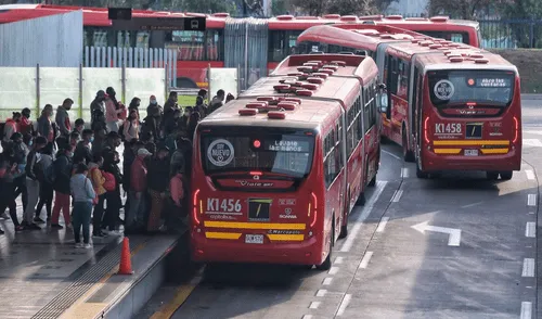 Los hechos se produjeron la noche del tres al cuatro de mayo en una estación del sistema multimodal de transporte masivo TransMilenio. Foto: DPA
