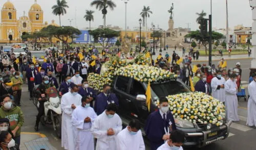 Actividad se dio en la mañana en compañía de fieles. Foto: Arzobispado de Trujillo