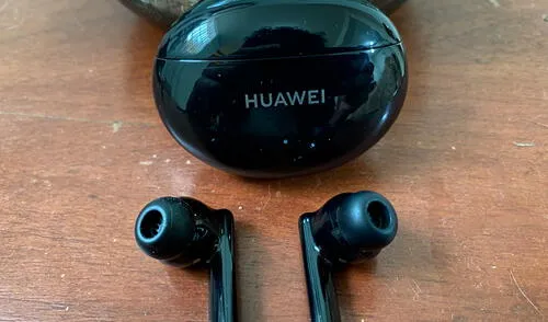 Conoce la opinión que tenemos acerca de los auriculares inalámbricos Huawei FreeBuds 4i. Foto: Jesús Santana