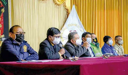 Unidad. Autoridades no se unen por temas comunes pero frente a la actual coyuntura política emitieron un pronunciamiento en conjunto. Foto: La República Unidad. Autoridades no se unen por temas comunes pero frente a la actual coyuntura política emitieron un pronunciamiento en conjunto. Foto: La República
