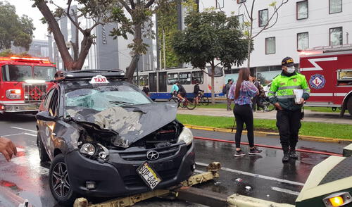 Accidente se produjo en horas de la mañana. Bomberos retiraron ambos vehículos de la zona. Foto: Gianella Aguirre / URPI-LR