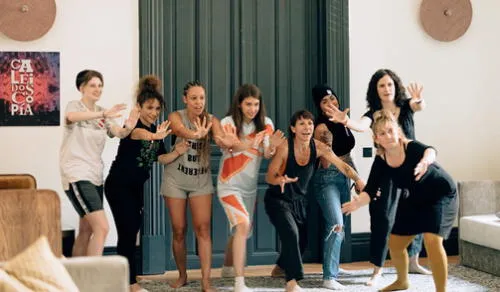 Sara Socas, Roma y otras freestylers buscan consolidarse en la industria del freestyle profesional. Foto: Red Bull Batalla