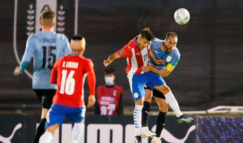 Uruguay y Paraguay se enfrentan en el Estadio Nilton Santos de Río. Foto: EFE