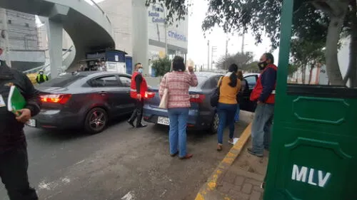 El accidente, ocurrido después de las 4.00 a. m., causó gran congestión vehicular. Foto: Grace Mora / URPI-LR