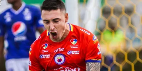 El volante paseó su fútbol por algunos equipos de Colombia. Foto: Futbolred