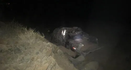 Vehículo terminó dentro de un barranco de 300 metros de profundidad. Foto: difusión Vehículo terminó dentro de un barranco de 300 metros de profundidad. Foto: difusión