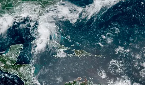 La tormenta Elsa continúa acercándose a la costa noroeste de Florida. Foto: EFE/NOAA-NHC