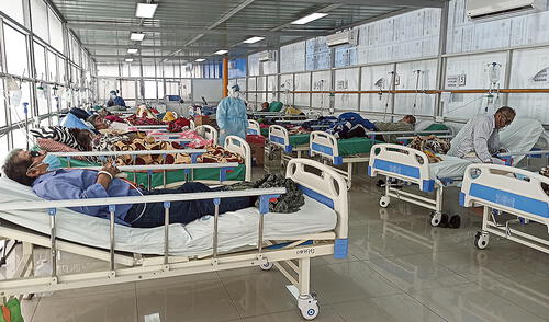 En crisis. La segunda ola sorprendió a los médicos. Nadie esperó que fuera tan desoladora. Foto: URPI-LR