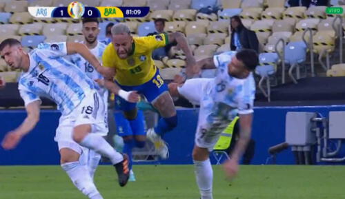 Neymar cayó tras una dura entrada de Otamendi. Foto: captura/DirecTV Sports