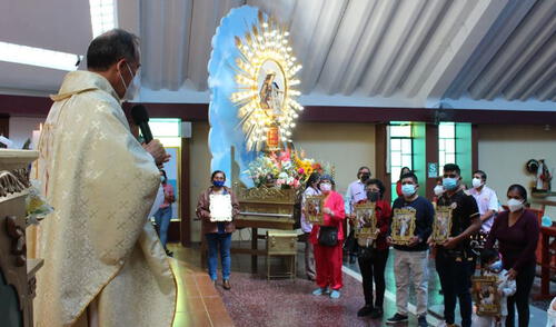 El último sábado, el padre Eleuterio Vásquez anunció el inicio de la feria del Divino Niño del Milagro. Foto: difusión El último sábado, el padre Eleuterio Vásquez anunció el inicio de la feria del Divino Niño del Milagro. Foto: difusión