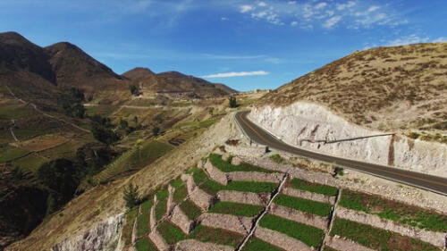 En el primer semestre de 2021, se adjudicaron 14 proyectos por S/ 132 millones mediante la modalidad de Obras por Impuestos. En el primer semestre de 2021, se adjudicaron 14 proyectos por S/ 132 millones mediante la modalidad de Obras por Impuestos.