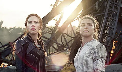 Poderosas. Scarlett Johansson en posiblemente su último rol como Black Widow, con Florence Pugh a punto de tomar la posta. Foto: difusión Poderosas. Scarlett Johansson en posiblemente su último rol como Black Widow, con Florence Pugh a punto de tomar la posta. Foto: difusión