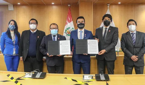 Autoridades se reunieron para firma de convenio. Foto: Municipalidad de Arequipa