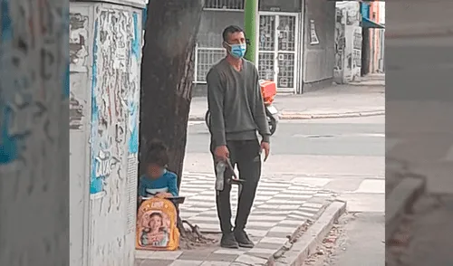 Mauro trabajó en la misma esquina durante los últimos cuatro años para poder limpiar los vidrios de los autos que pasaban. Foto: captura de Facebook/@Álvaro Romero Mauro trabajó en la misma esquina durante los últimos cuatro años para poder limpiar los vidrios de los autos que pasaban. Foto: captura de Facebook/@Álvaro Romero