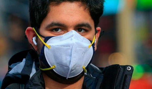 La vuelta a la mascarilla parece que llega también a la ciudad de Miami Beach, donde la alcaldía considera una imposición similar a la de Miami-Dade. Foto: AFP