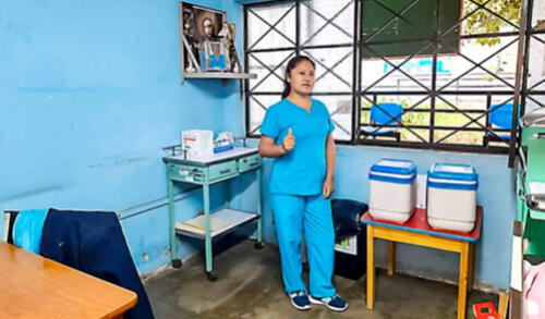 Esperanza Hancco Calcina logró aplicar más de 1000 dosis en las tres vacunatones de Lima y Callao. Foto: difusión