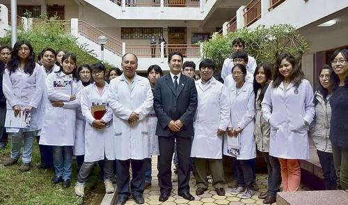 Confianza. Edgar Bellido, a la izquierda de Vladimir Cerrón. Foto: difusión
