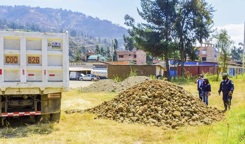 Polimetálicos fueron descargados en presencia del Ministerio Público y autoridades regionales. Foto: difusión. Polimetálicos fueron descargados en presencia del Ministerio Público y autoridades regionales. Foto: difusión.