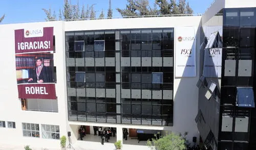 Rector agradeció el apoyo brindado por la universidad. Foto: difusión