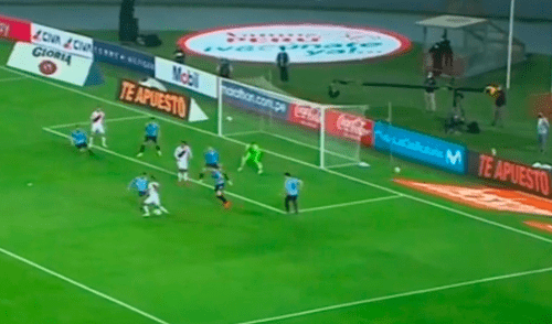 Christian Cueva tuvo en sus pies el 2-1 ante Uruguay por Eliminatorias. Foto: captura Movistar