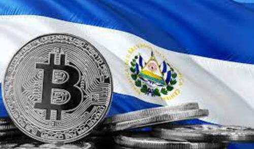 Hace tres meses la Asamblea Legislativa de El Salvador aprobó la ley Bitcoin pero los ciudadanos aún esperan mayor información sobre el impacto de esta medida. Foto: Internet