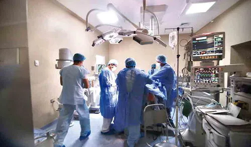 Fin de epera. EsSalud proyecta retomar operaciones de cataratas, vesículas y rodilla desde la próxima semana.