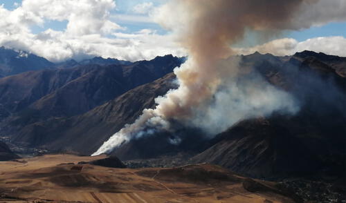 Siniestro se inició en la zona de Media Luna en el sector de Yanahuara. Foto: cortesía