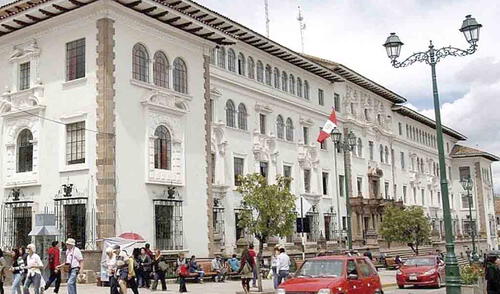 Irregular. Permiso solo habría sido para trabajadores de la Corte Superior de Justicia y no para sus hijos menores de edad.