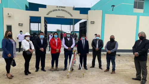 Representantes de la ARCC y autoridades de Huanchaco inauguraron reconstrucción de colegio. Foto: ARCC