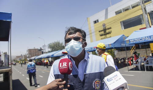 Alcalde de Miraflores recordó que presentó al Ministerio de Educación siete expedientes técnicos en 2019. Foto: Rodrigo Talavera/La República